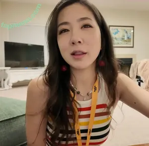 Fuslie / Leslie nude photo #0892