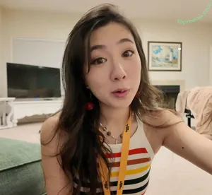 Fuslie / Leslie nude photo #0894