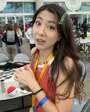 Fuslie / Leslie nude photo #0904