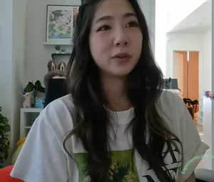 Fuslie / Leslie nude photo #0909
