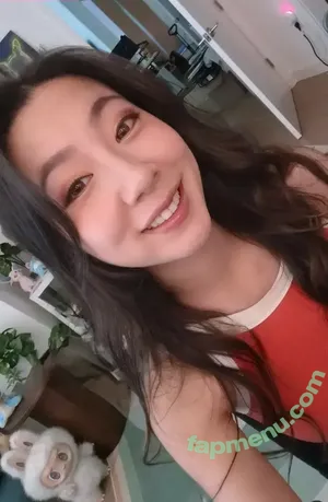 Fuslie / Leslie nude photo #0930