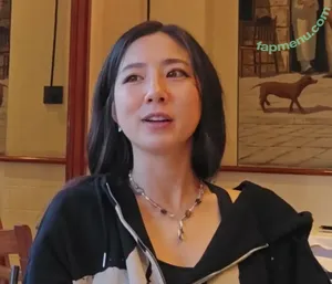 Fuslie / Leslie nude photo #0933