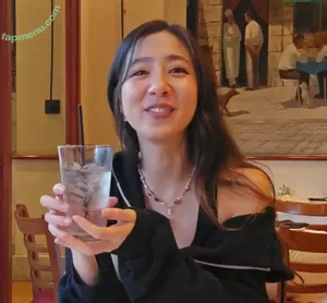 Fuslie / Leslie nude photo #0936