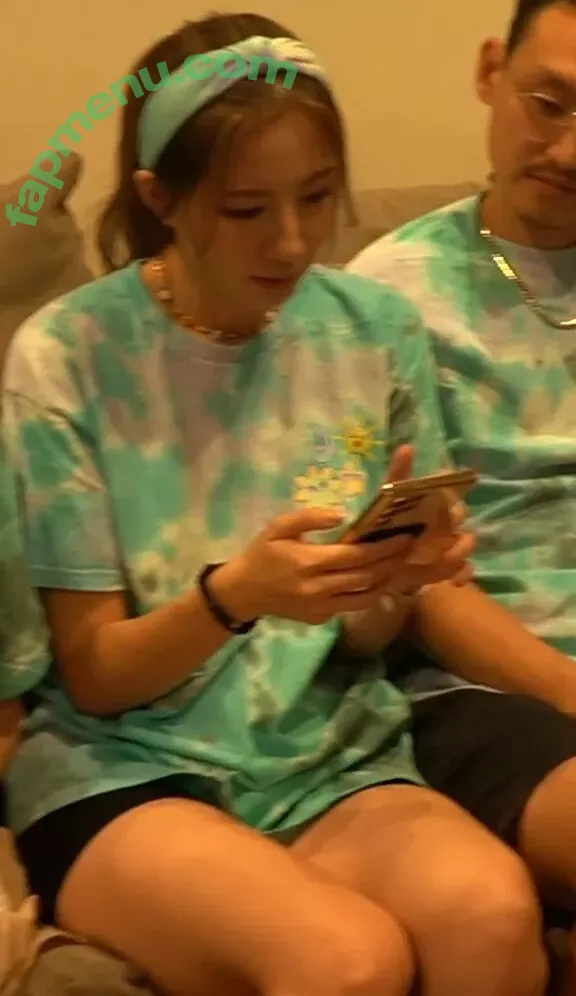Fuslie nude photo #0282 (Leslie)