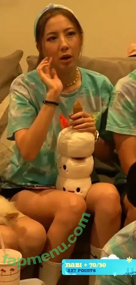 Fuslie nude photo #0285 (Leslie)