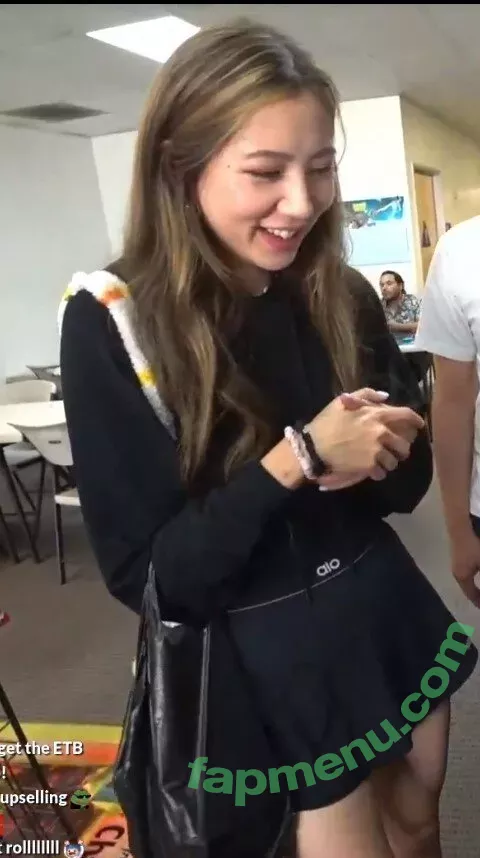 Fuslie nude photo #0348 (Leslie)