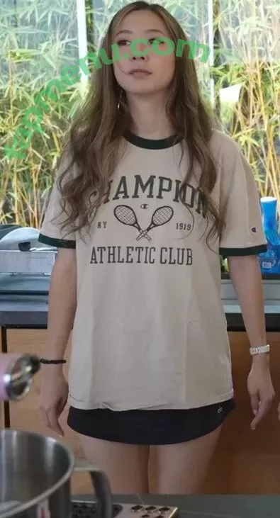 Fuslie nude photo #0392 (Leslie)