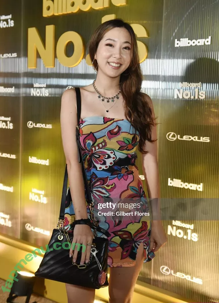Fuslie nude photo #0418 (Leslie)
