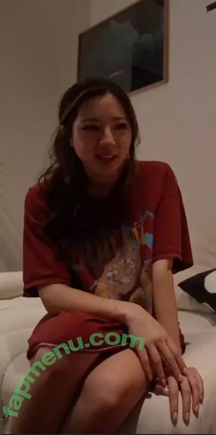 Fuslie nude photo #0463 (Leslie)