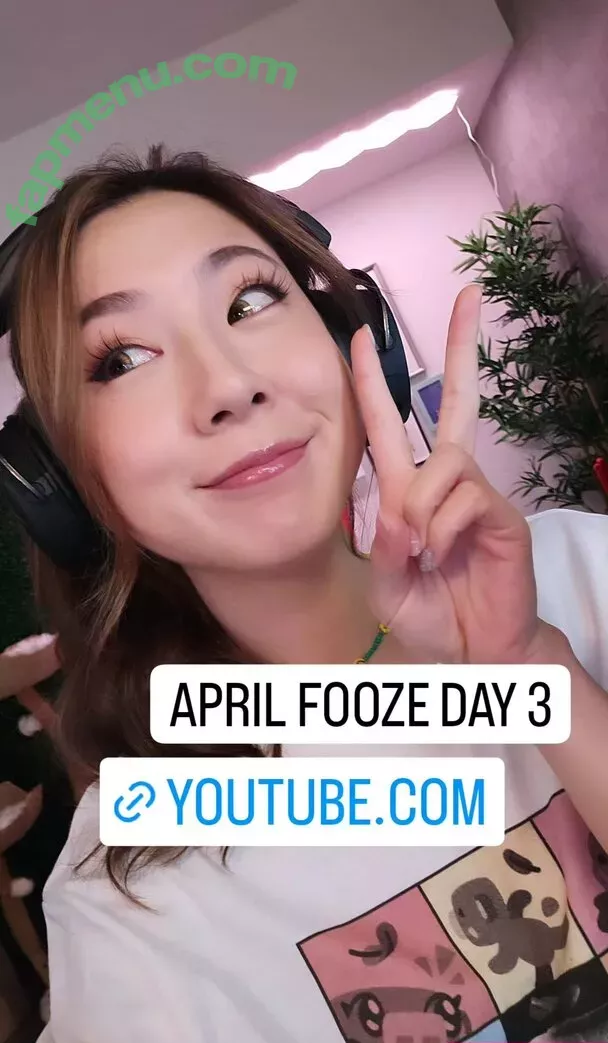 Fuslie nude photo #0490 (Leslie)