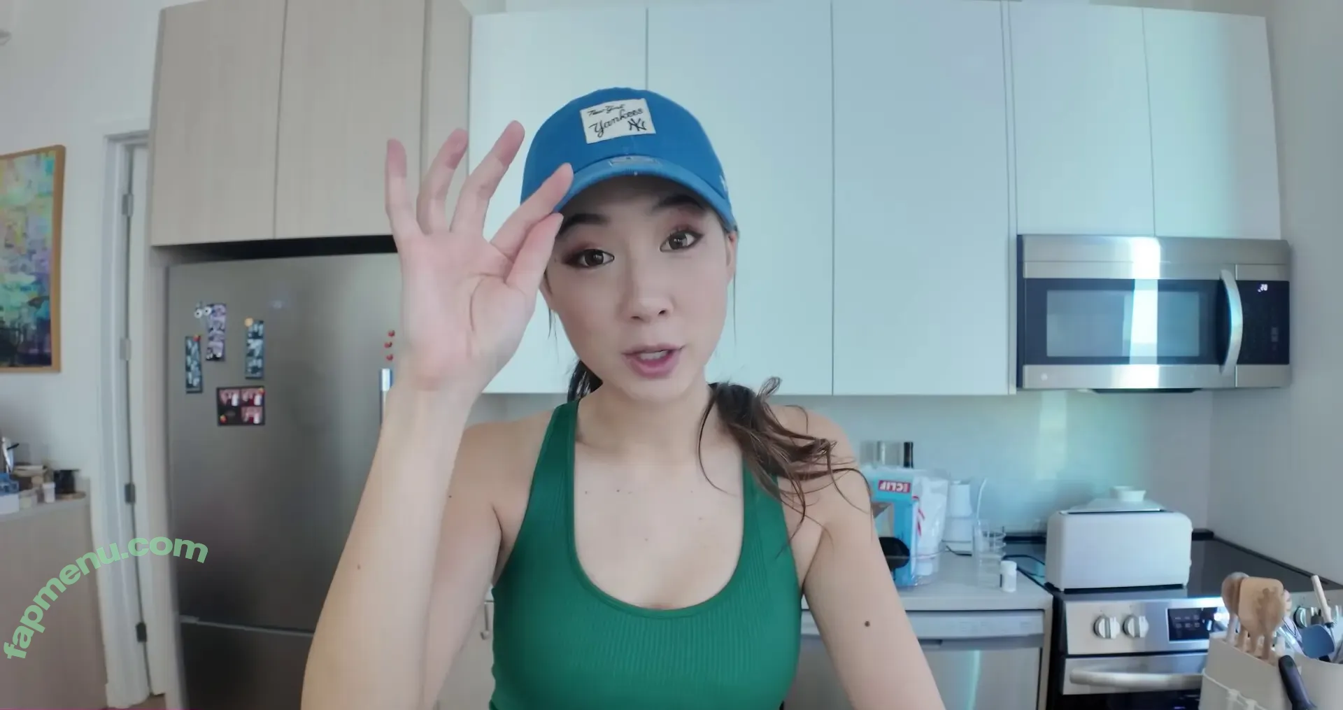 Fuslie nude photo #0824 (Leslie)