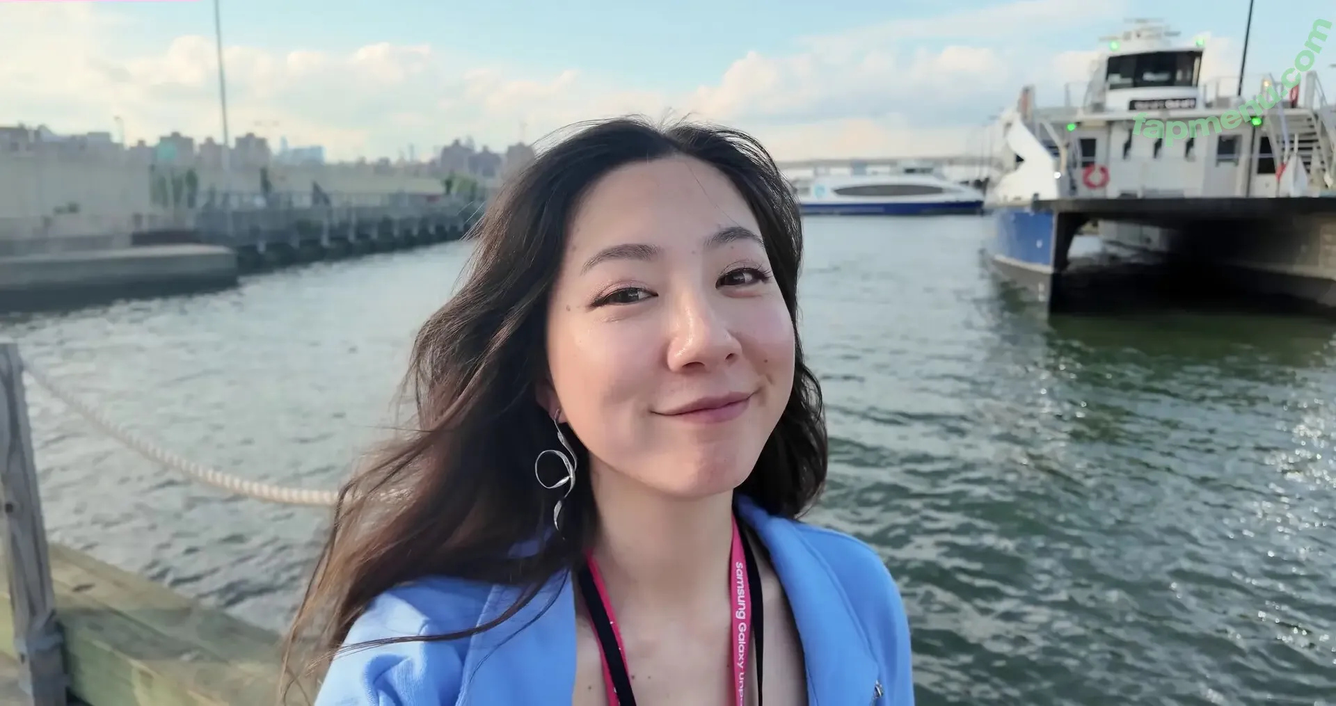 Fuslie nude photo #0833 (Leslie)