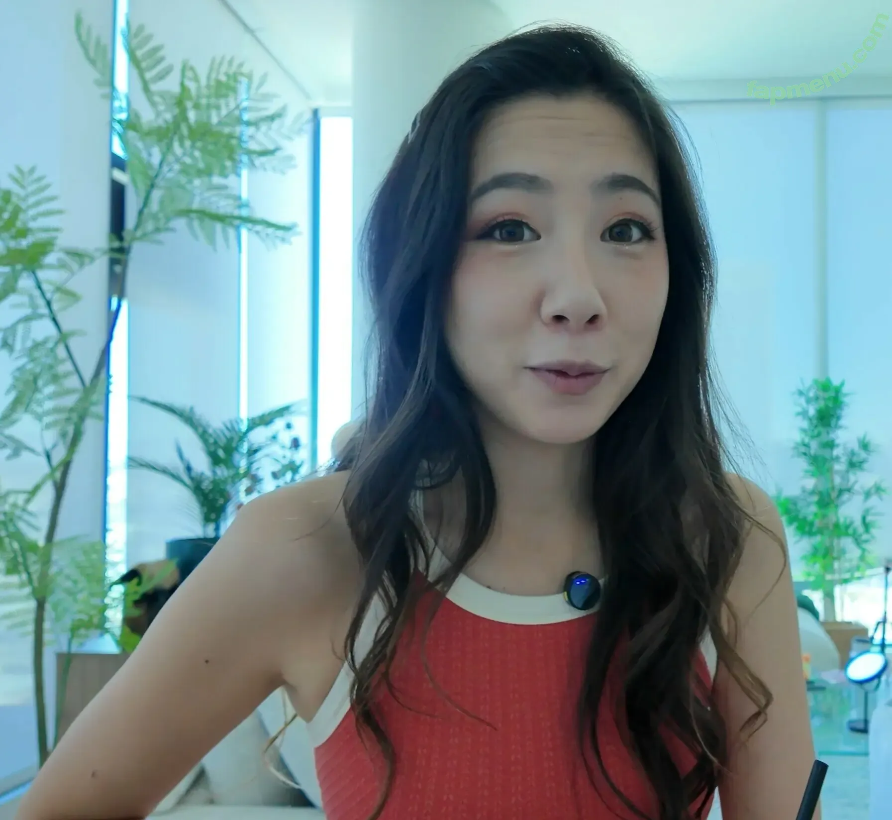 Fuslie nude photo #0886 (Leslie)