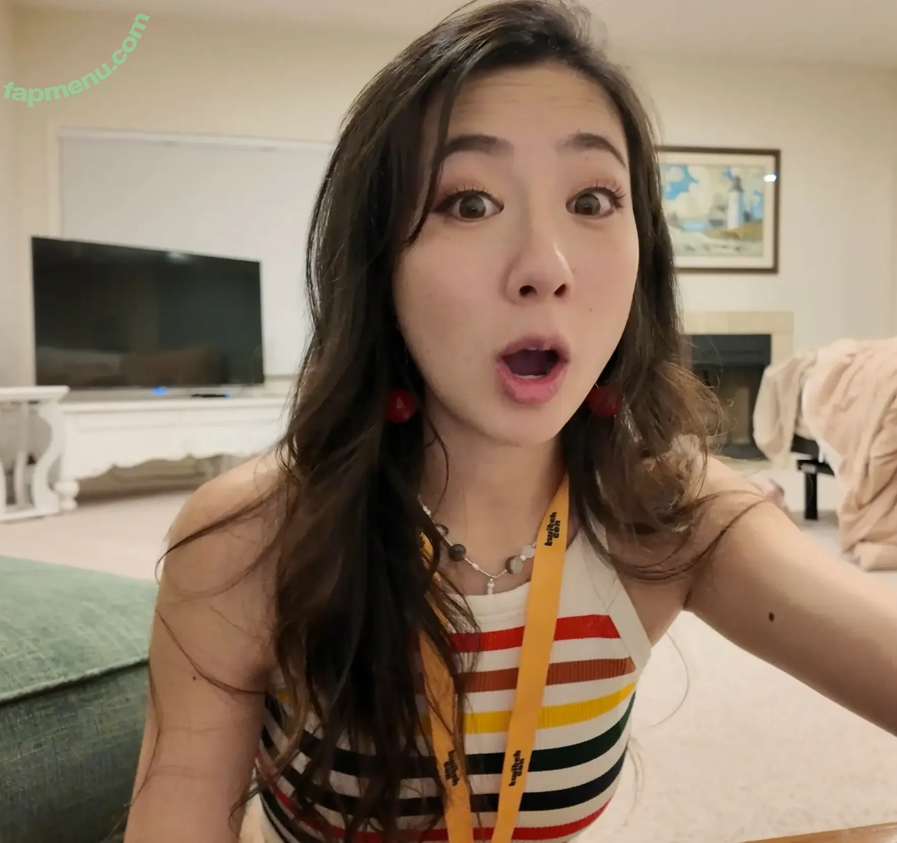 Fuslie nude photo #0897 (Leslie)