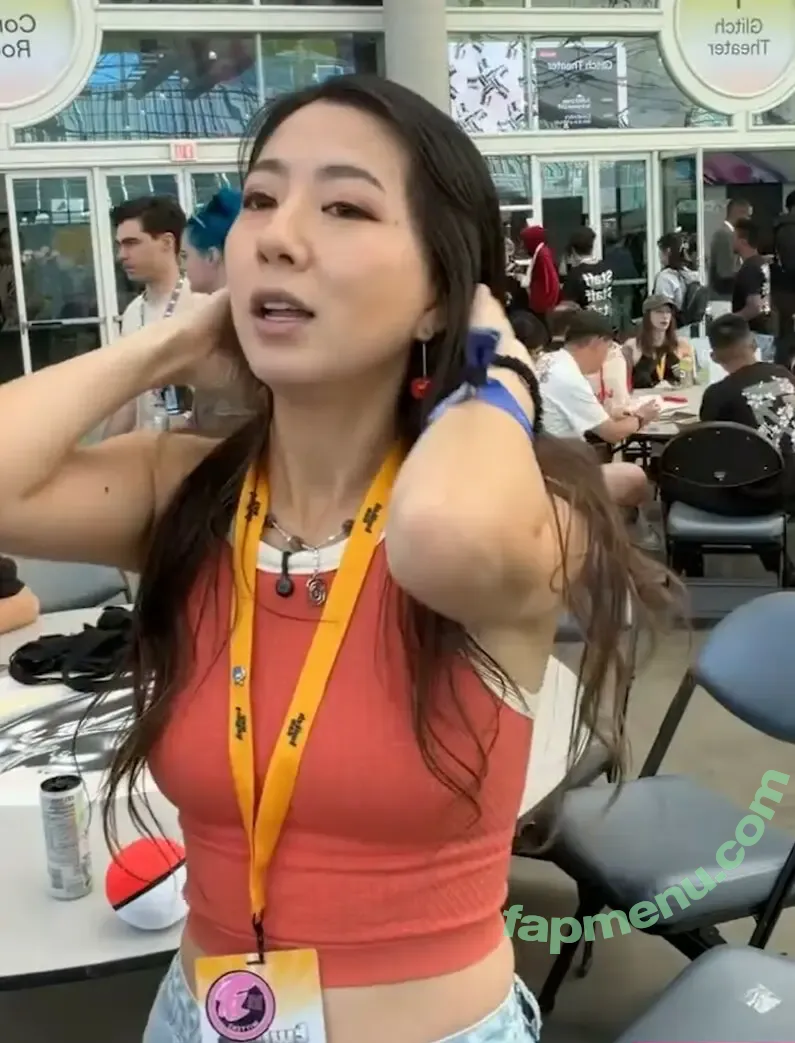 Fuslie nude photo #0903 (Leslie)
