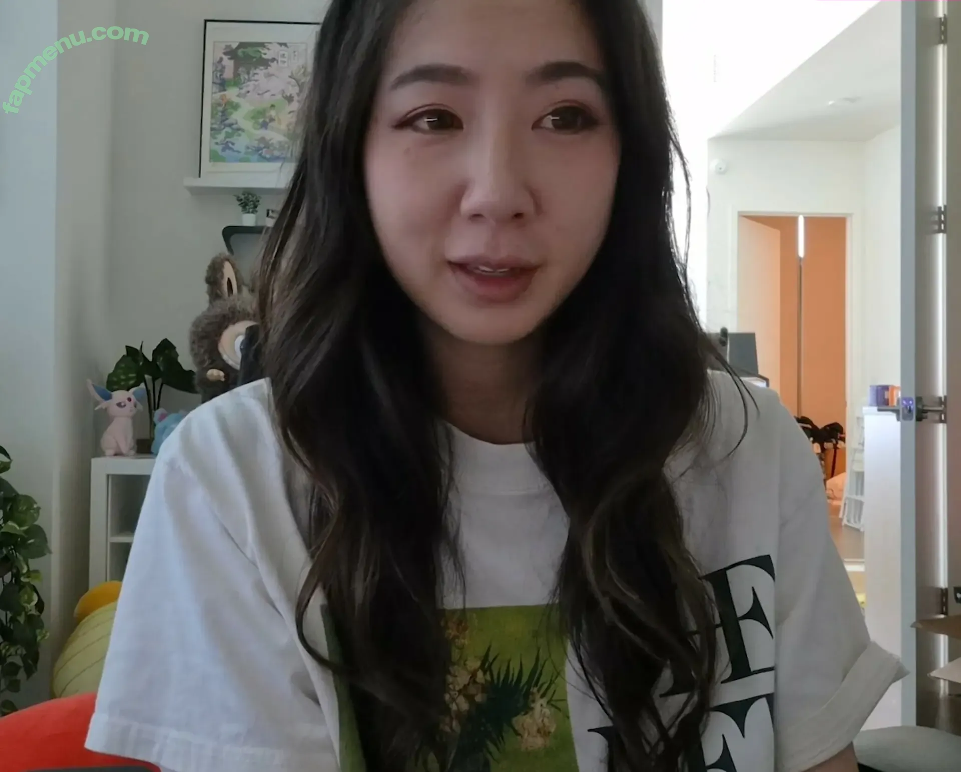 Fuslie nude photo #0905 (Leslie)