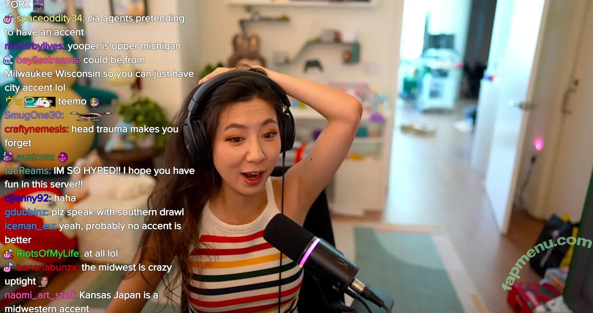 Fuslie nude photo #0914 (Leslie)