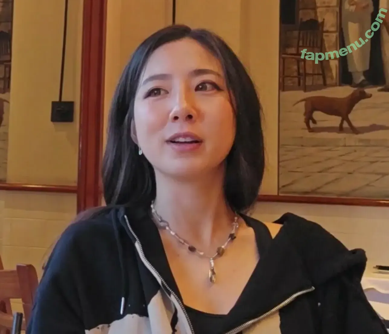 Fuslie nude photo #0933 (Leslie)