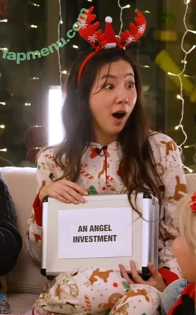 Fuslie nude photo #0947 (Leslie)