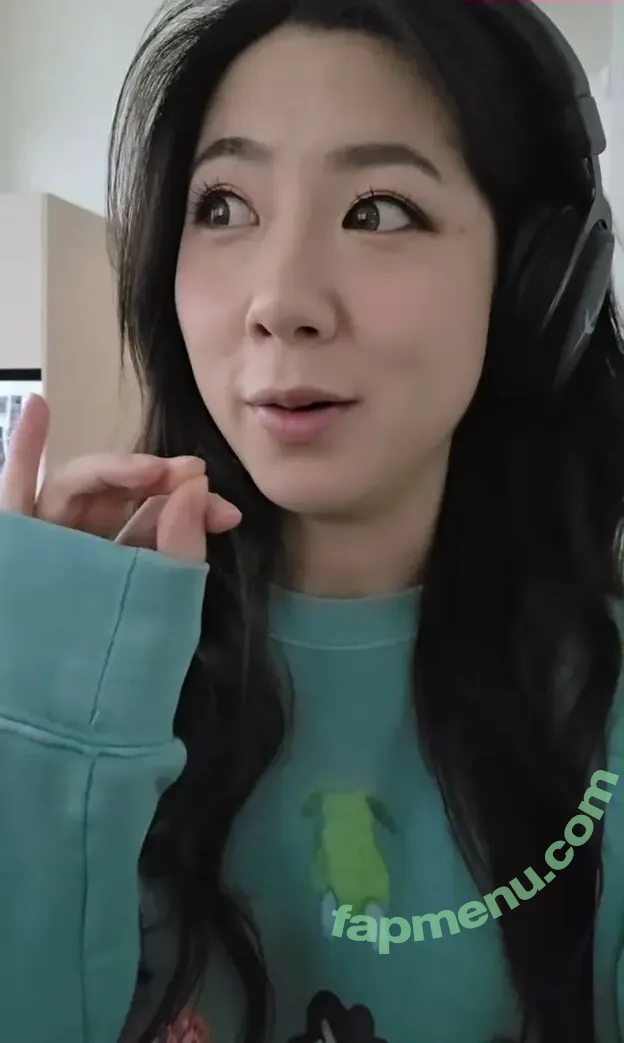 Fuslie nude photo #0953 (Leslie)