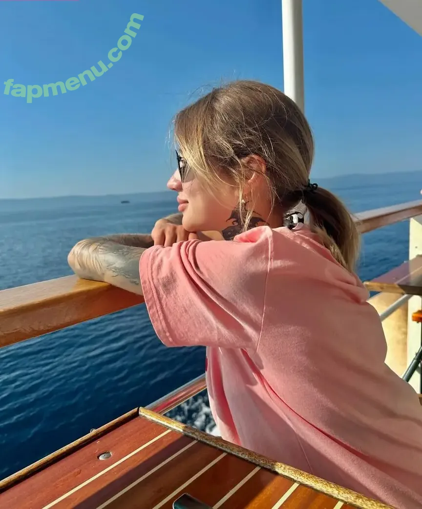 Future_star nude photo #0130 (betty_ouh)