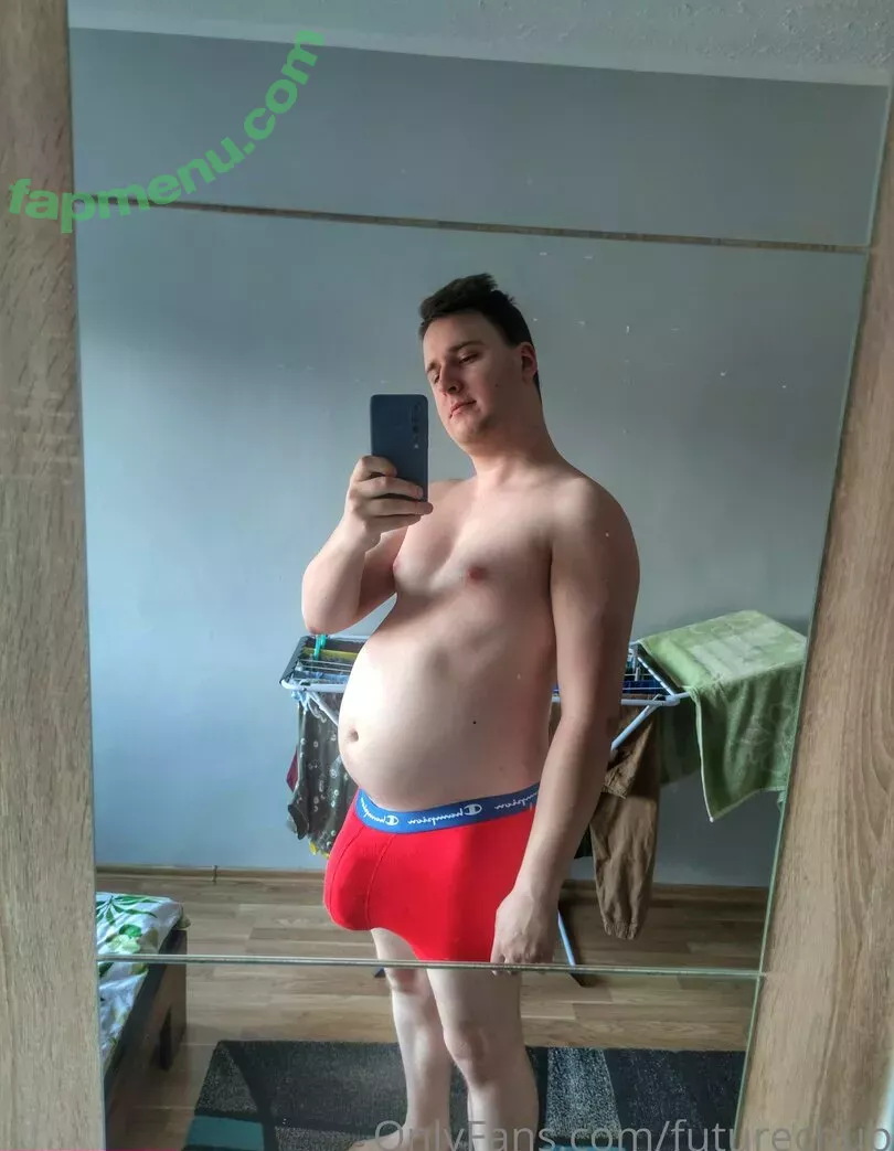 futurechub nude photo #0005 (gaining_baconator)