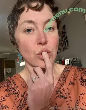 fuzzbitch / bitch nude photo #0045