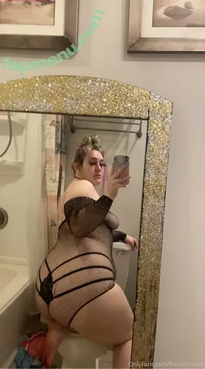  nude photo #0004