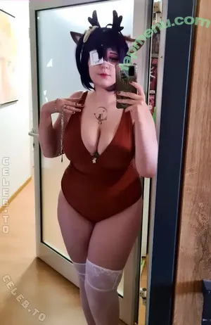 fyly_cosplays / FylyArtworksAndCosplays nude photo #0027