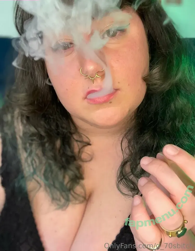 g_70sbitch nude photo #0001 (g_70sbitch)