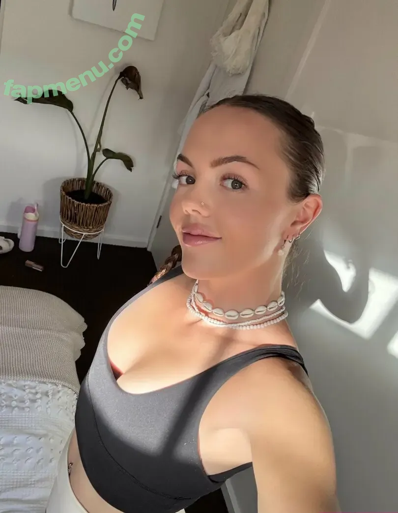 g.r.aceee nude photo #0065 (gg.grace0)