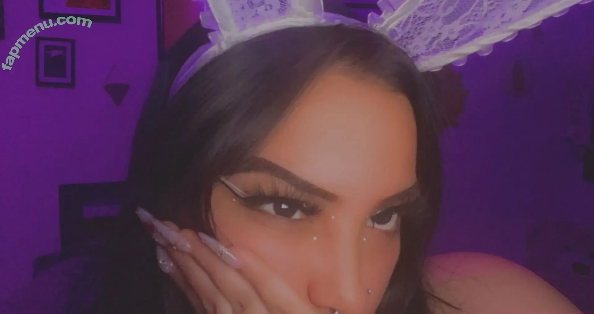 g0rewh0r3e nude photo #0004 (g0rewh0r3e)