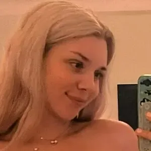 Gabbie Carter / gabbiecarter00 / realgabbiecarter00 / sexygab nude photo #0002
