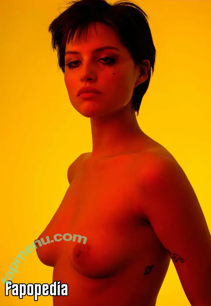 Gabbrielle Bechtel nude photo #0004 (gabbriette)