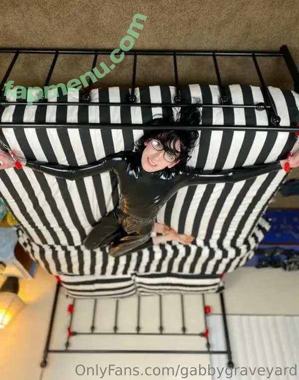 Gabby Graveyard nude photo #0037 (gabbygraveyard)