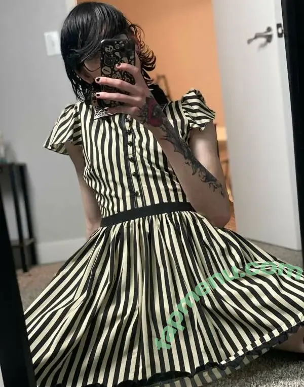 Gabby Graveyard nude photo #0042 (gabbygraveyard)