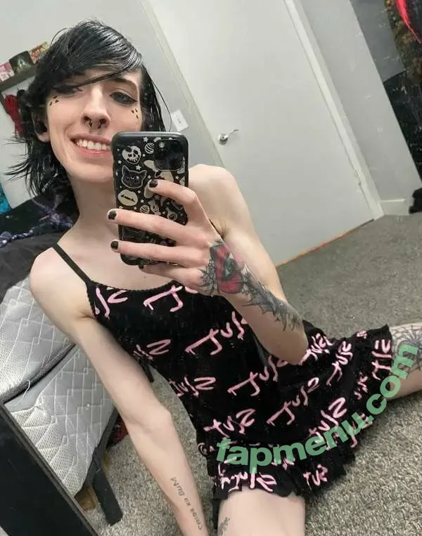 Gabby Graveyard nude photo #0048 (gabbygraveyard)