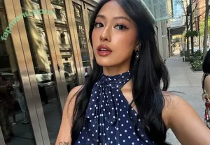 Gabby.hua / Gabby Hua nude photo #0980