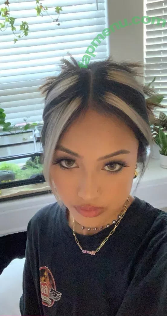 Gabby.hua nude photo #0303 (Gabby Hua)