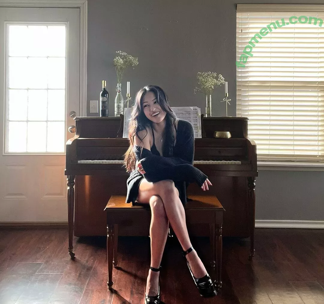 Gabby.hua nude photo #0433 (Gabby Hua)