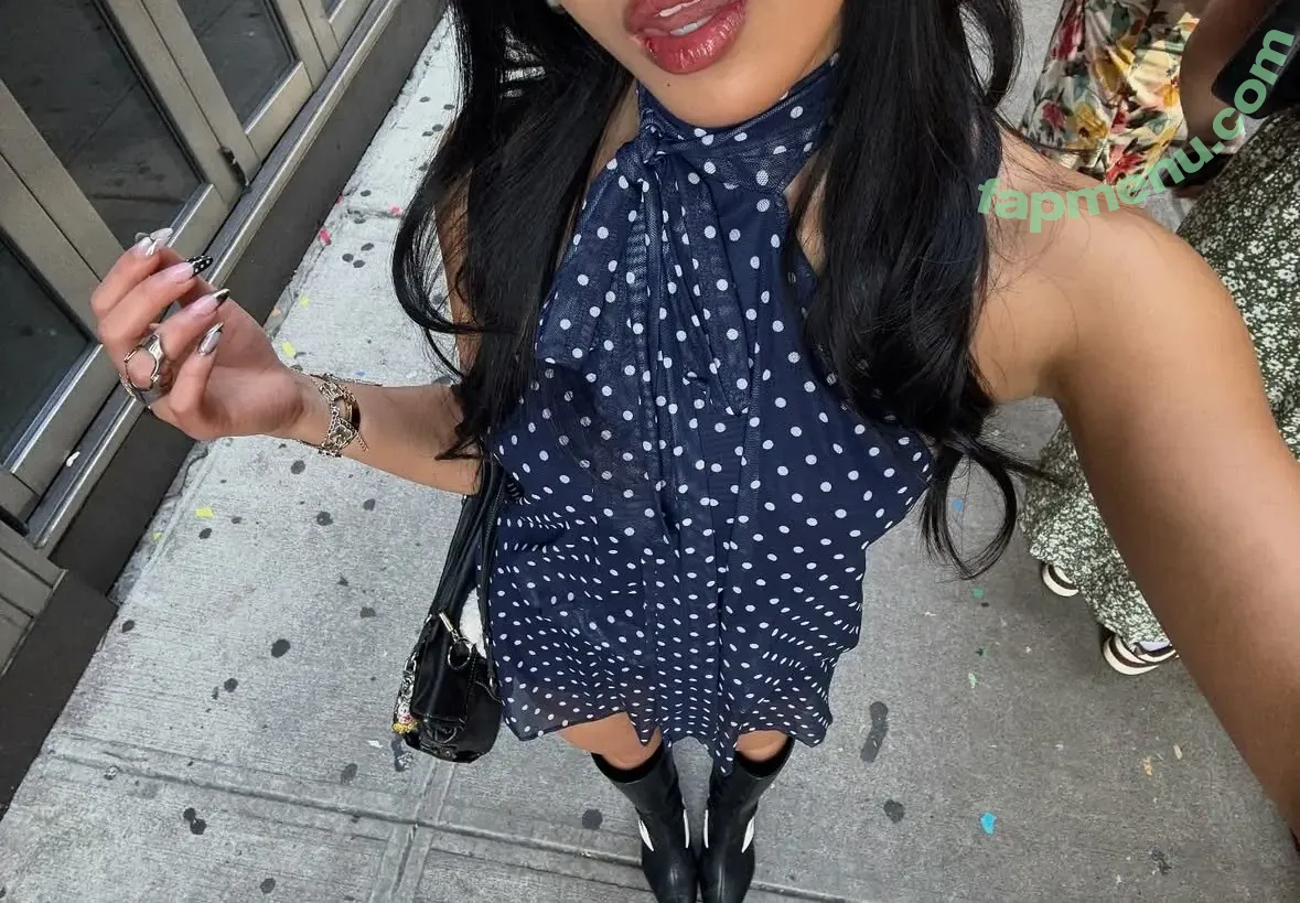 Gabby.hua nude photo #0978 (Gabby Hua)