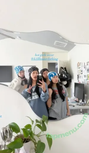 Gabby.hua / Gabby Hua nude photo #1012