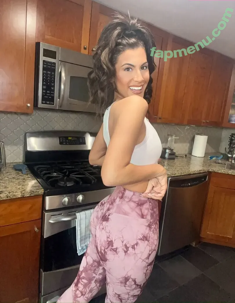 Gabby LaSpisa nude photo #0126 (gablaspisa)