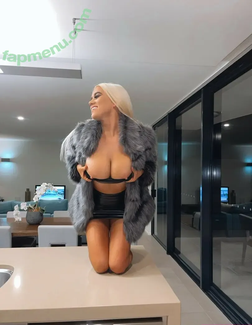 Gabby MCCarthy nude photo #0001 (gabrielleemccarthy / gabrielletaylor)