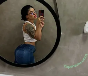  nude photo #0002