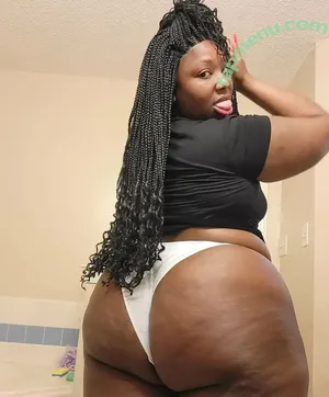  nude photo #0002
