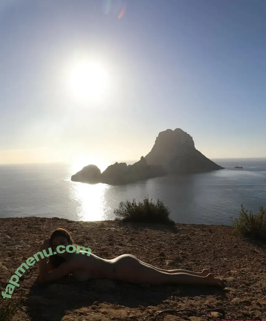 Gabriela Andrada nude photo #0054 (ga_andrada)