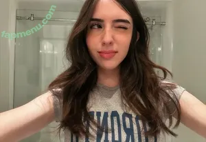 Gabriela Bee / Gabi Bee / gabrielabee nude photo #0148