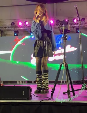 Gabriela Bee / Gabi Bee / gabrielabee nude photo #0172