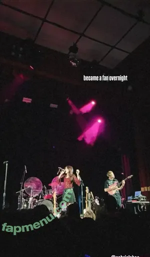 Gabriela Bee / Gabi Bee / gabrielabee nude photo #0227